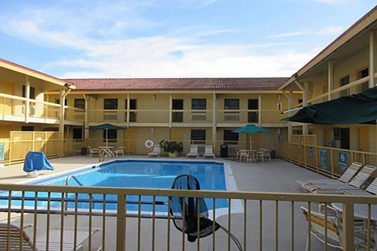Quality Inn Harlingen Exterior foto